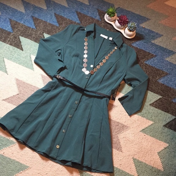 Green Button down dress- NWT - Picture 2 of 5